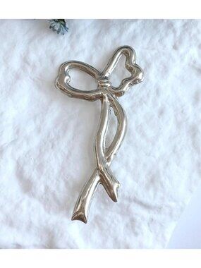 Ribboned Bow Taxco, Mexico Navajo Southwest Vintage Sterling Silver 925 Brooch